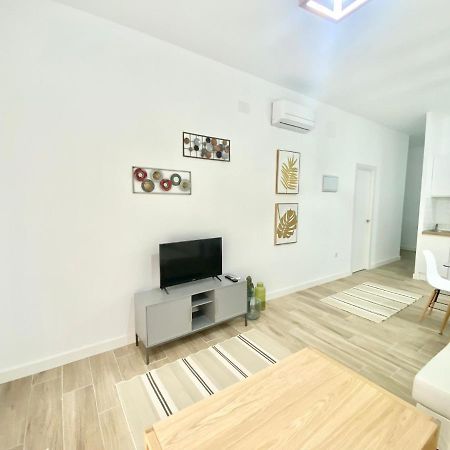 Puente Praga Aparment Lejlighed Madrid Eksteriør billede