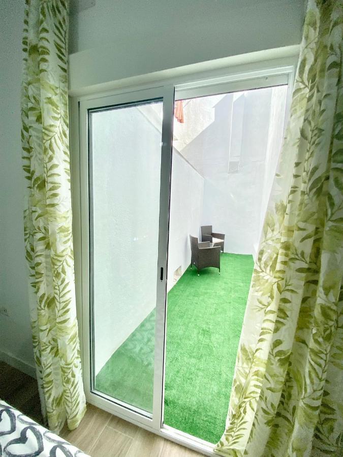 Puente Praga Aparment Lejlighed Madrid Eksteriør billede