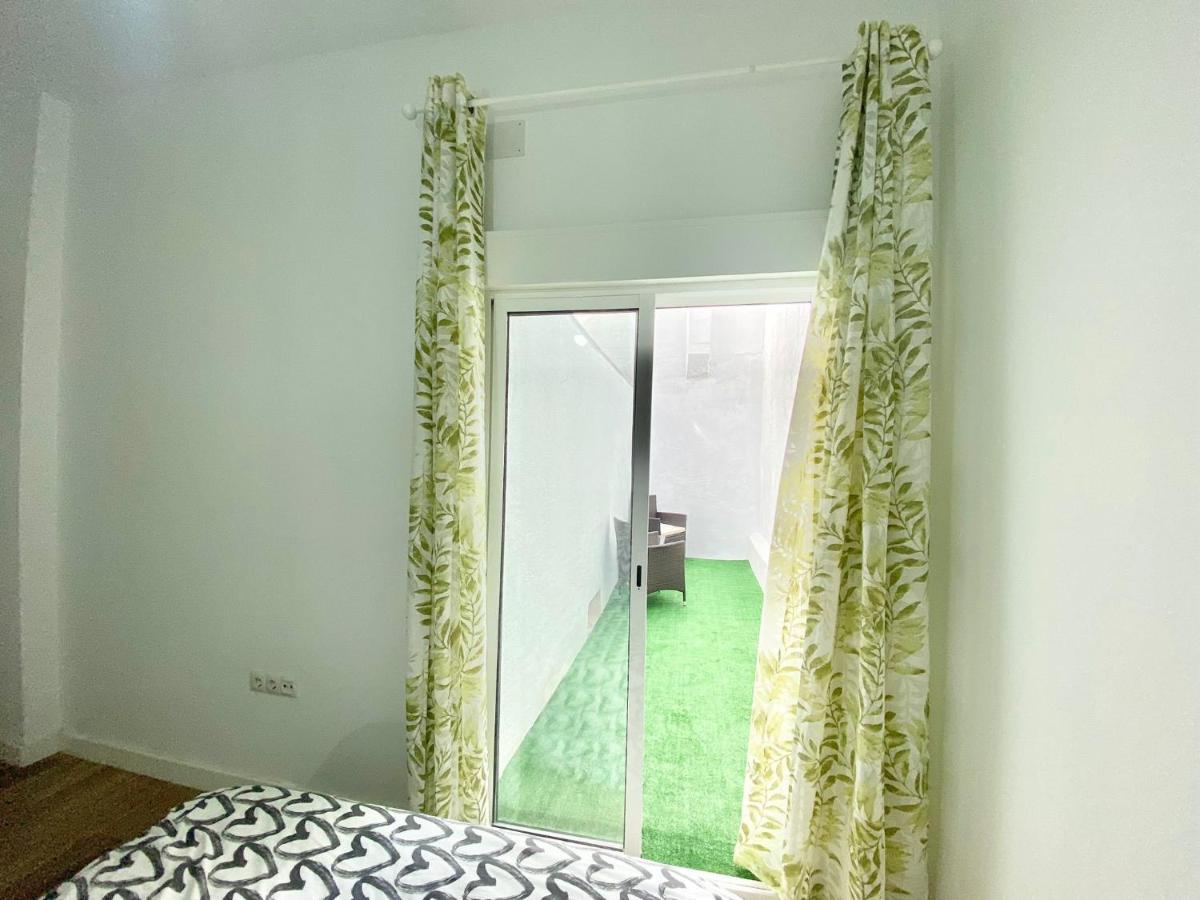 Puente Praga Aparment Lejlighed Madrid Eksteriør billede