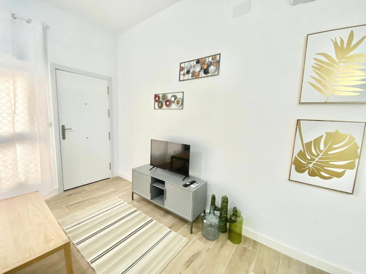 Puente Praga Aparment Lejlighed Madrid Eksteriør billede