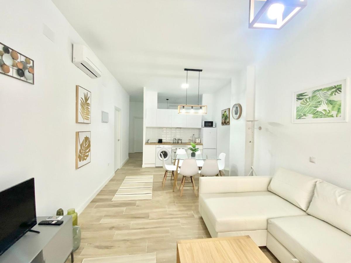 Puente Praga Aparment Lejlighed Madrid Eksteriør billede